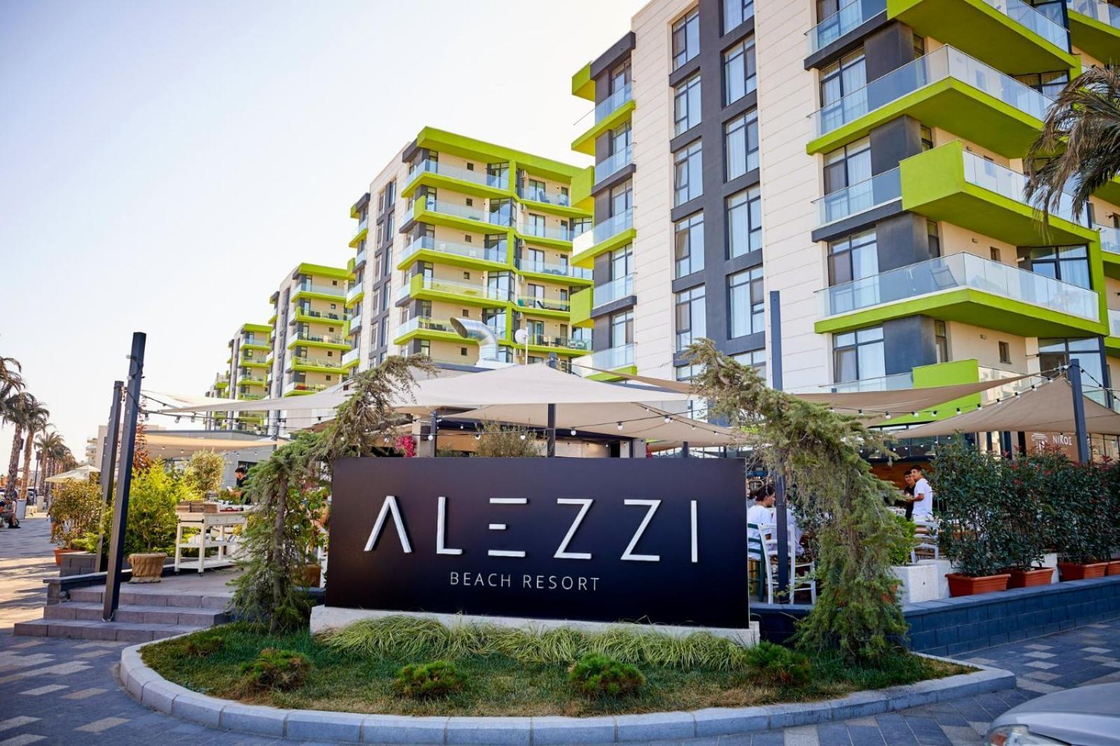 Evelyn'S Apartment Spa&Pool Beach Resort Mamaia Exterior photo
